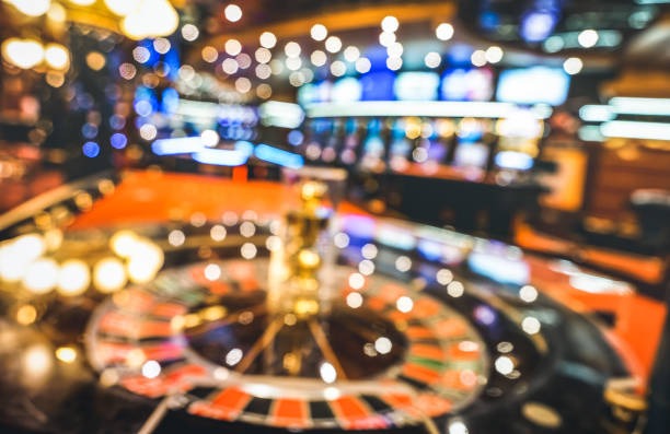 jinhoki platform interface showing live dealer tables, sportsbook, and slot games on mobile