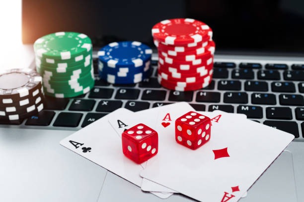 jinhoki blackjack action buttons on mobile app showing Hit, Stand, Double Down, Split options